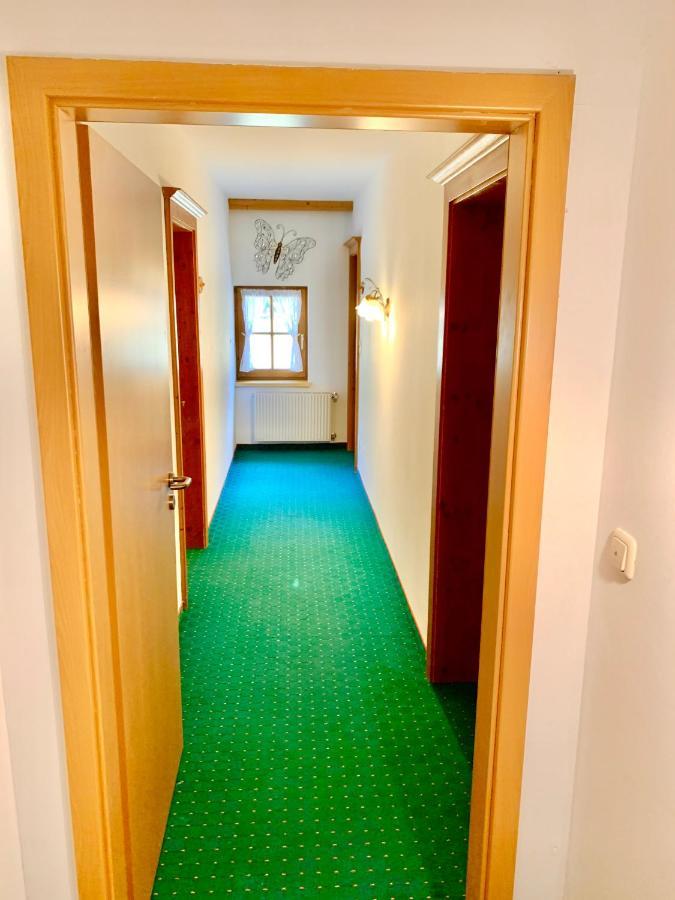 Apartmán Gutshof Zum Schluxen Pinswang Exteriér fotografie