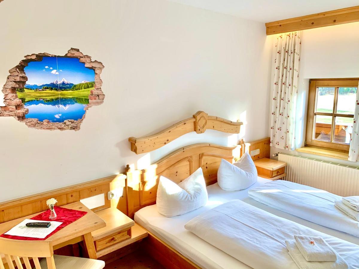 Apartmán Gutshof Zum Schluxen Pinswang Exteriér fotografie