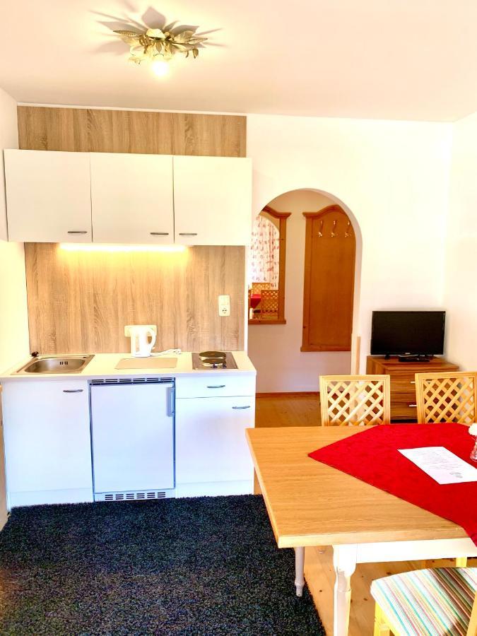 Apartmán Gutshof Zum Schluxen Pinswang Exteriér fotografie